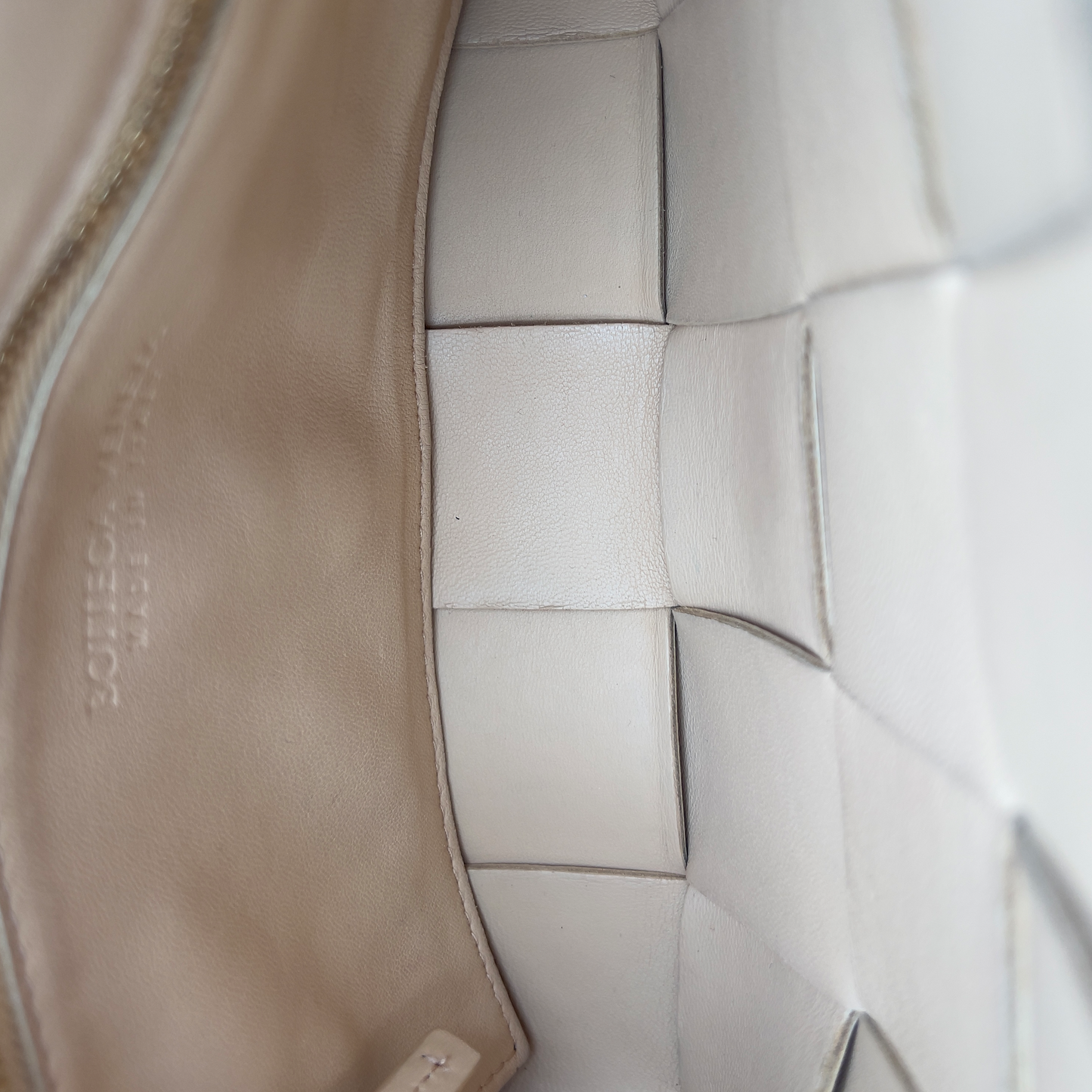 Bottega Veneta Cassette - Almond