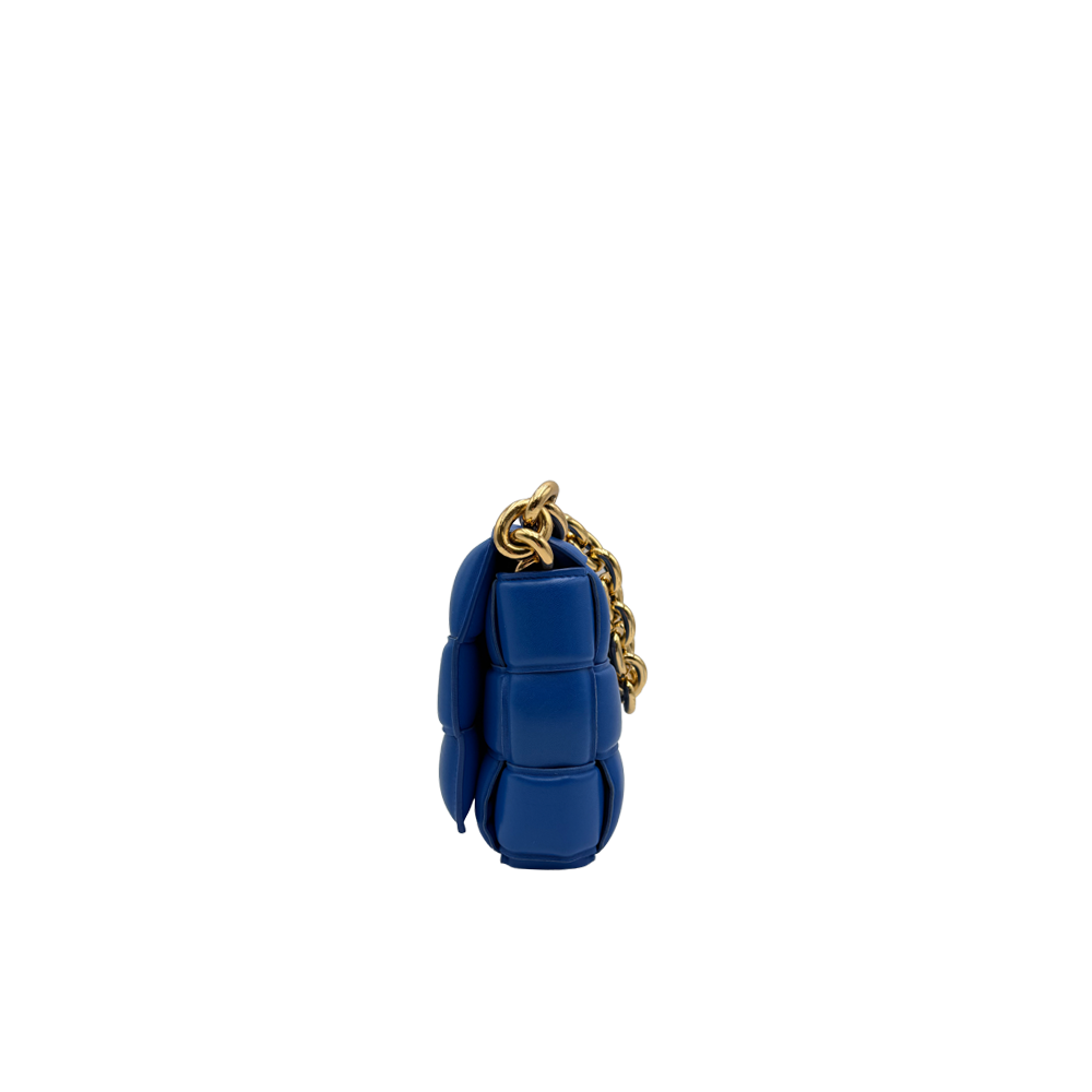 Cadena de casete acolchada de Bottega Veneta - Azul cobalto