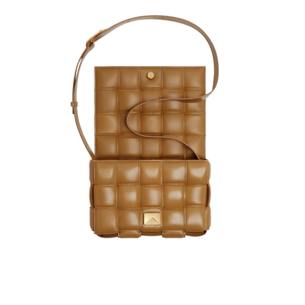 Bottega veneta cassette bag caramel hotsell
